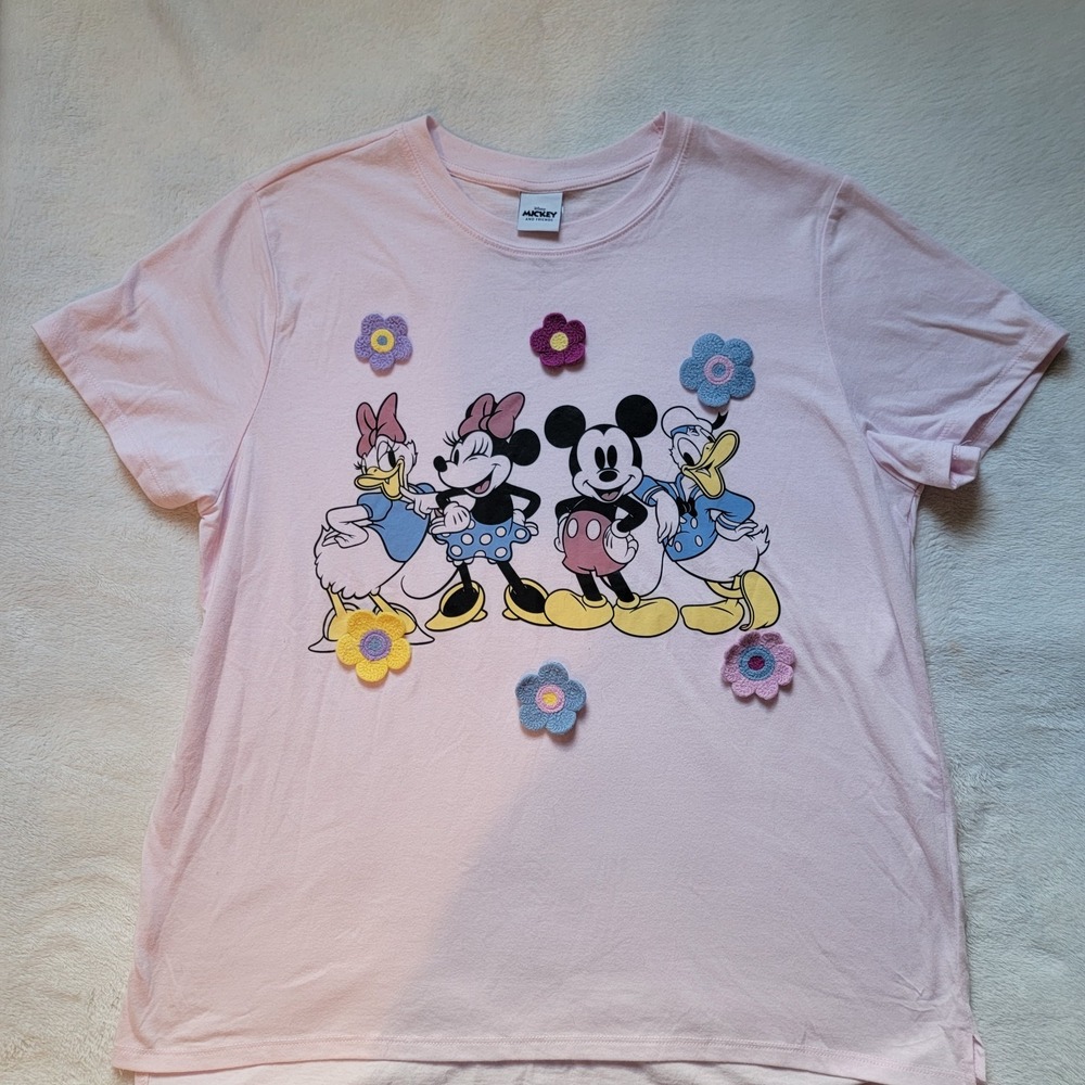 Disney Mickey and Friends Pink XL T-Shirt Mickey Minnie Daisy Donald